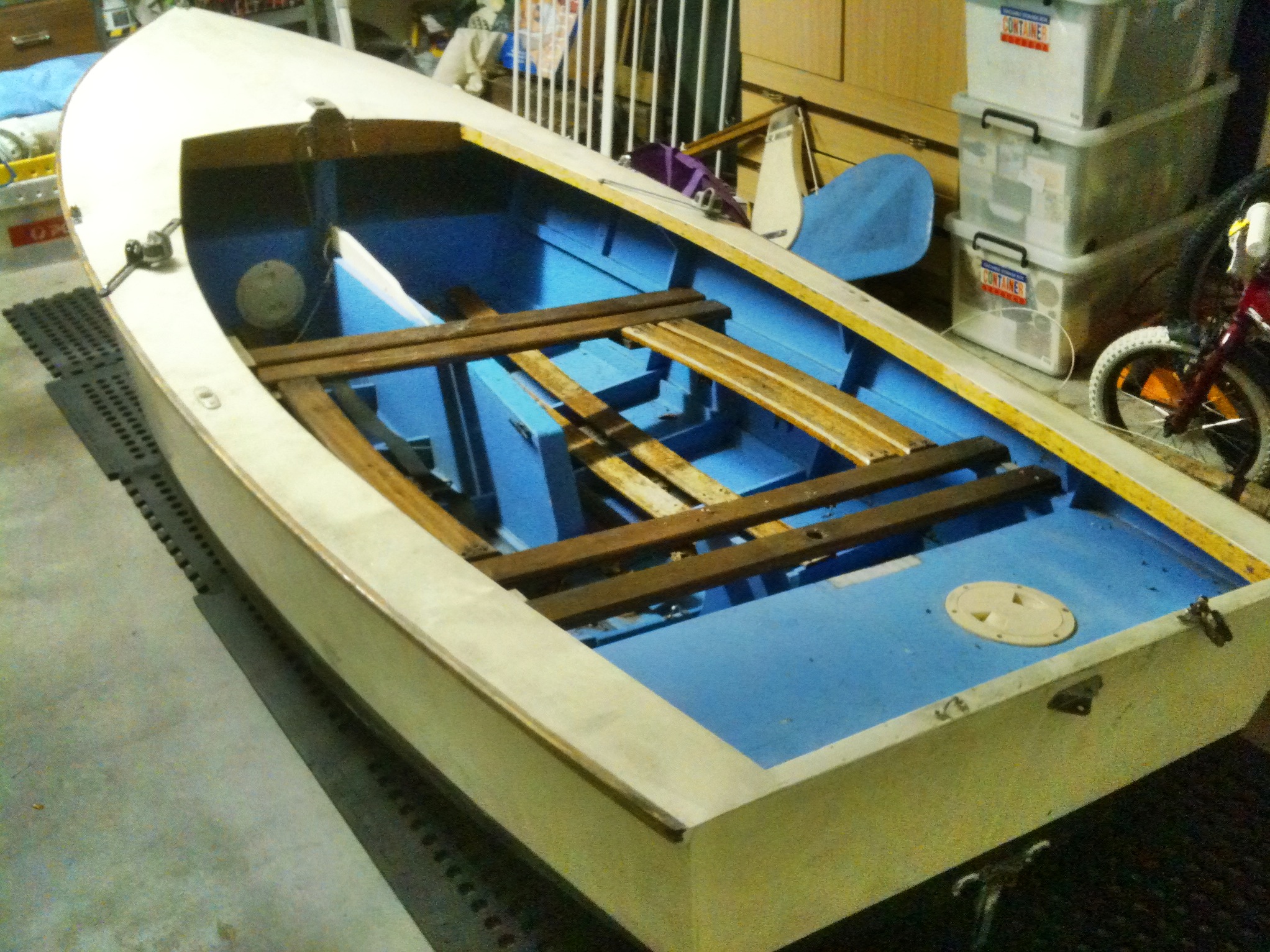 Posted in Heron Sailing Dinghy | Tagged Heron , restoration | 2 